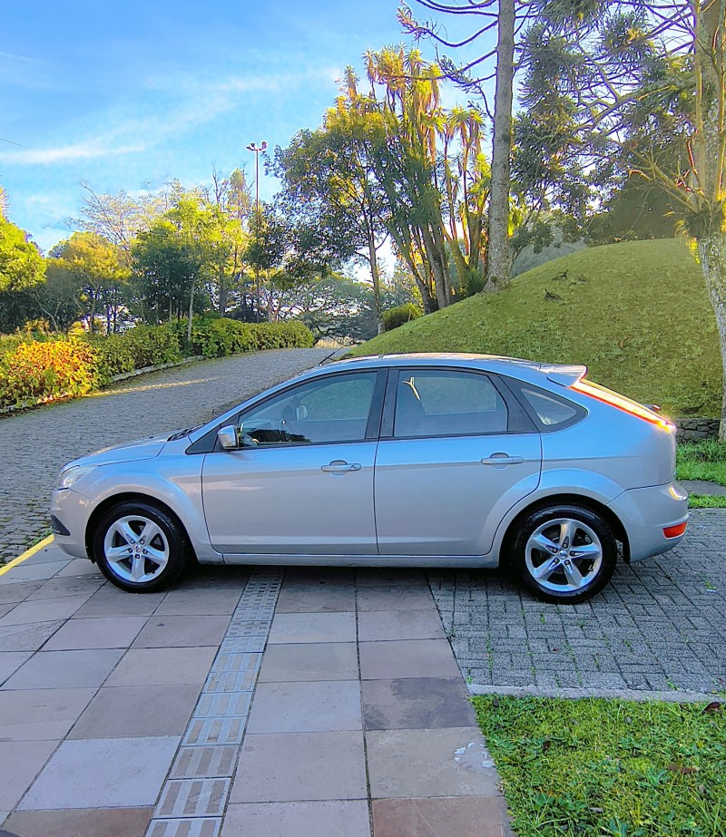 FOCUS 1.6 S 16V FLEX 4P MANUAL - 2011 - FARROUPILHA