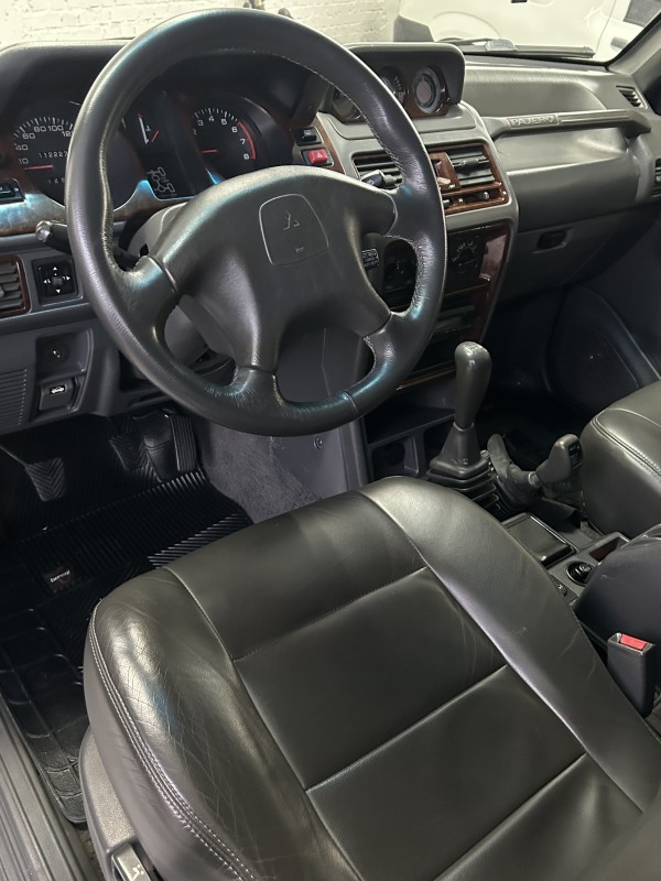 PAJERO 3.0 GLS-B 4X4 V6 24V GASOLINA 2P MANUAL - 2000 - CAXIAS DO SUL
