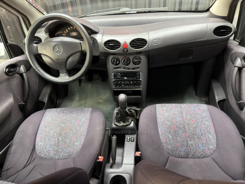 A 160 1.6 GASOLINA CLASSIC MANUAL 4P - 2002 - CAXIAS DO SUL
