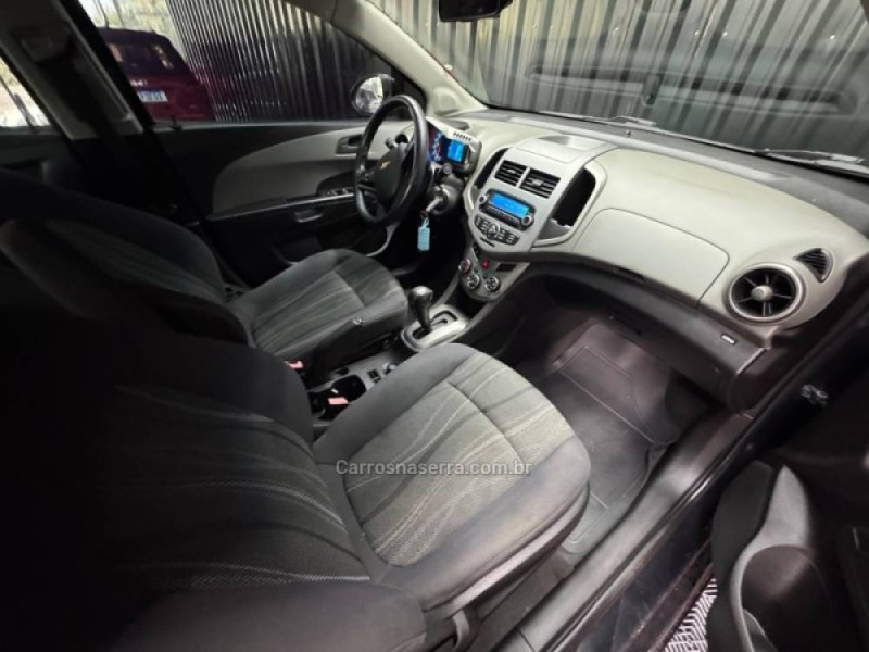 SONIC 1.6 LT SEDAN 16V FLEX 4P AUTOMÁTICO - 2013 - CAXIAS DO SUL