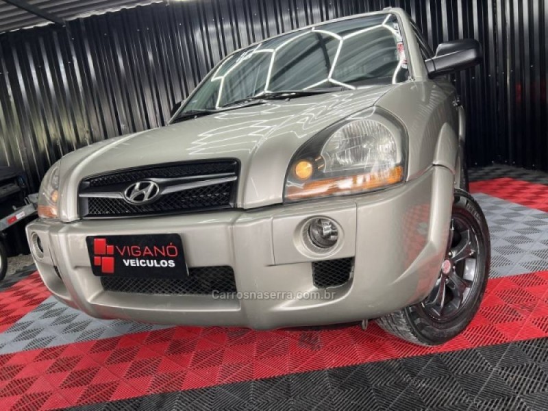 TUCSON 2.0 MPFI GL 16V 143CV 2WD GASOLINA 4P AUTOMÁTICO - 2010 - CAXIAS DO SUL