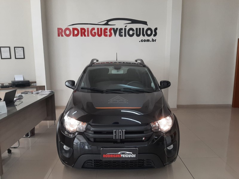 MOBI 1.0 TREKKING 8V FLEX 4P MANUAL - 2025 - CAXIAS DO SUL
