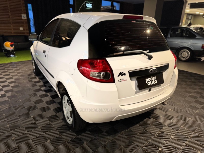 KA 1.0 MPI 8V FLEX 2P MANUAL - 2011 - FARROUPILHA