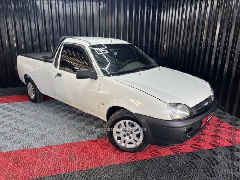 COURIER 1.6 MPI L 8V GASOLINA 2P MANUAL - 2005 - CAXIAS DO SUL