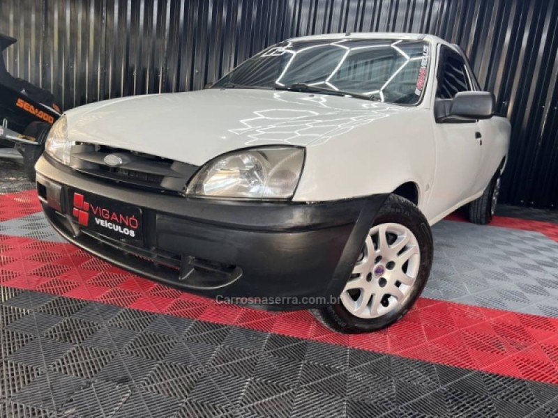 COURIER 1.6 MPI L 8V GASOLINA 2P MANUAL - 2005 - CAXIAS DO SUL