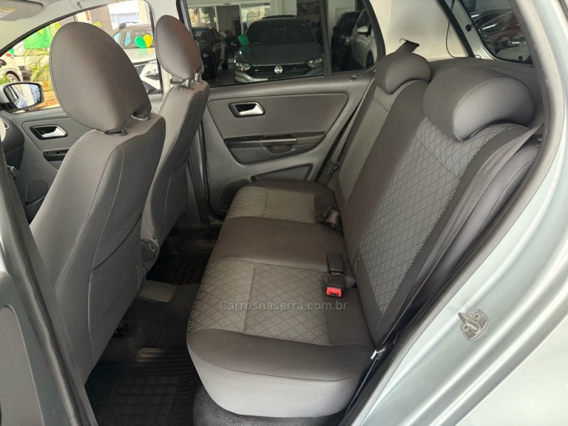 FOX 1.0 MPI TRENDLINE 12V FLEX 4P MANUAL - 2017 - NOVO HAMBURGO