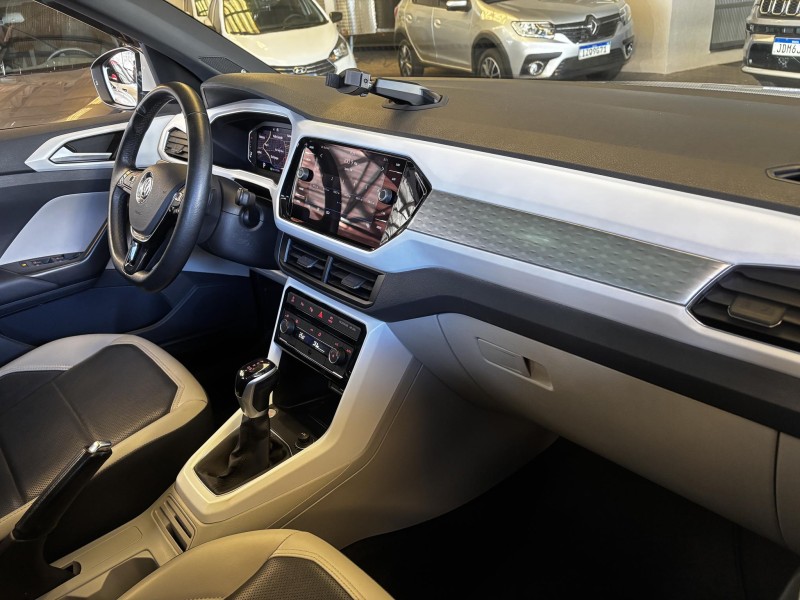 T-CROSS 1.4 HIGHLINE TSI 16V FLEX 4P AUTOMÁTICO - 2020 - FARROUPILHA