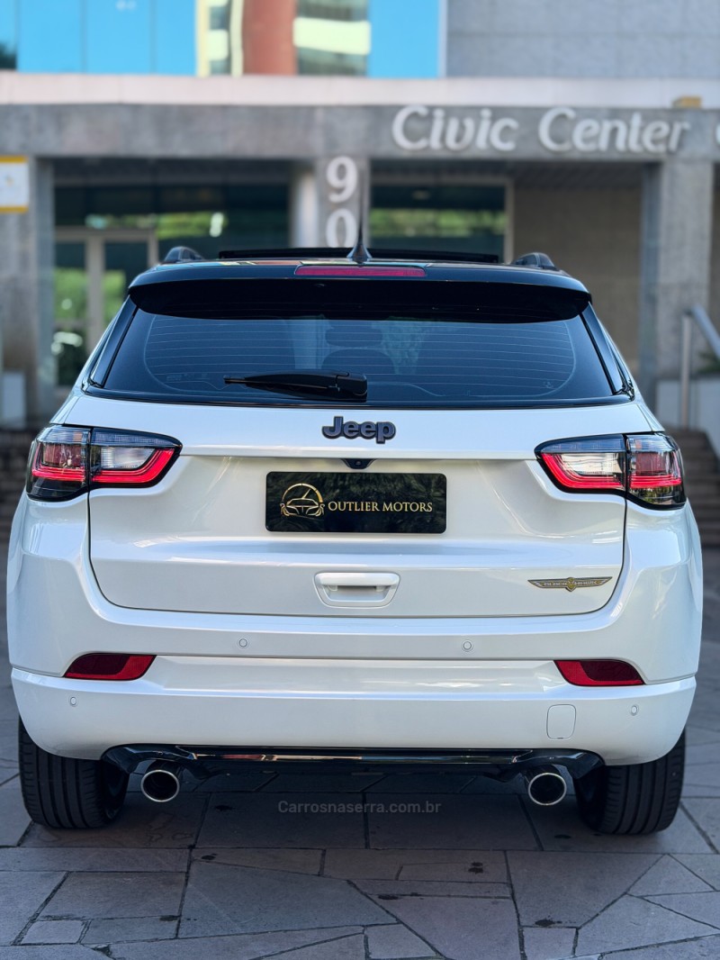 COMPASS 2.0 BLACKHAWK 4 TURBO GASOLINA 4P AUTOMÁTICO - 2025 - NOVO HAMBURGO