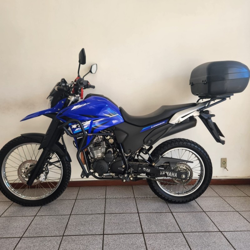 XTZ 250 LANDER