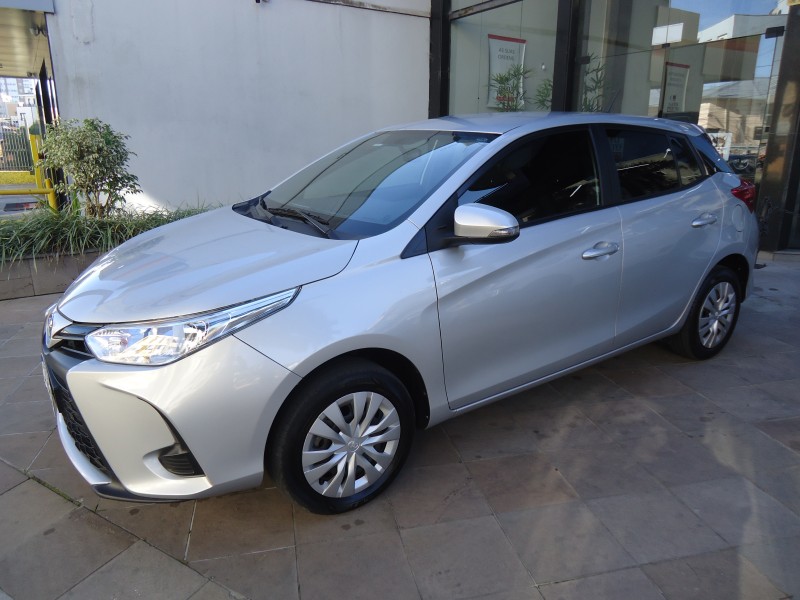 yaris 1.3 16v flex xl multidrive16 2025 caxias do sul