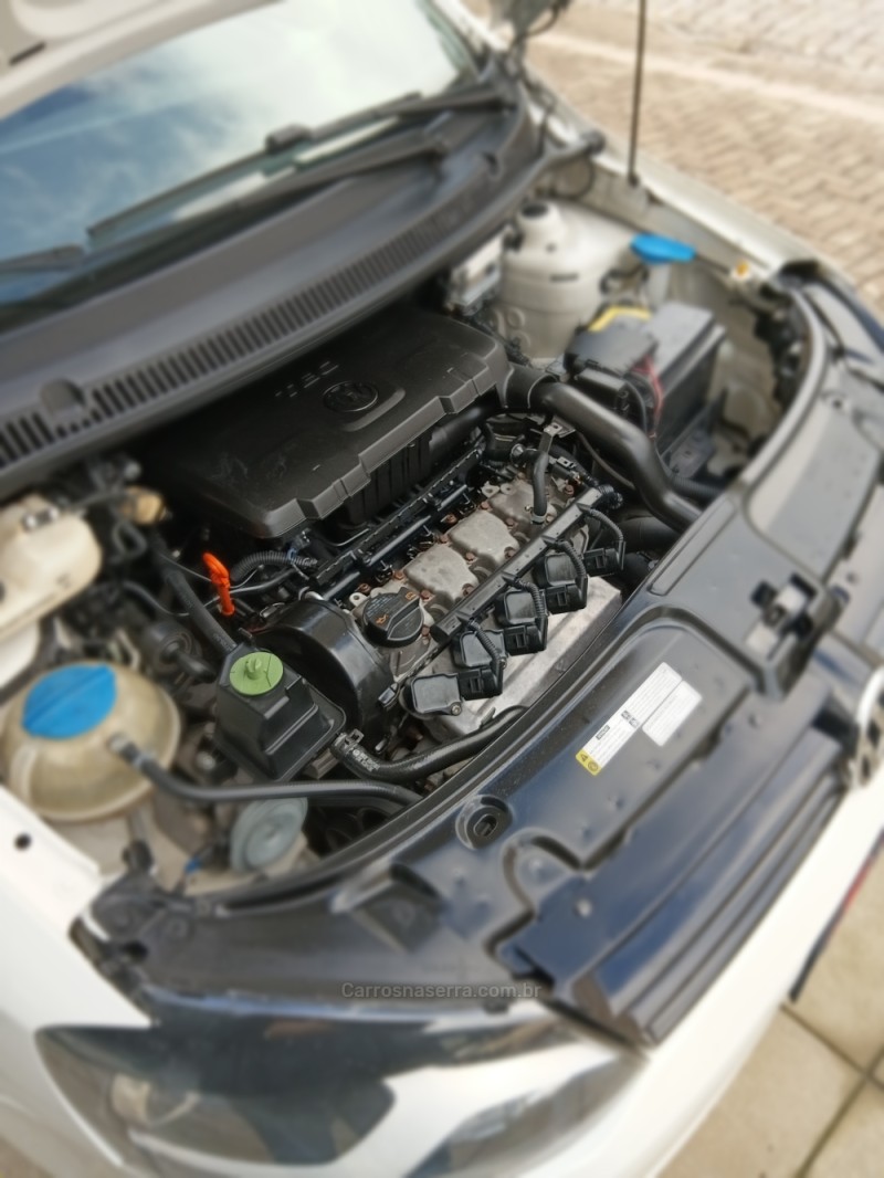 FOX 1.0 MI 8V FLEX 4P MANUAL - 2014 - BENTO GONçALVES