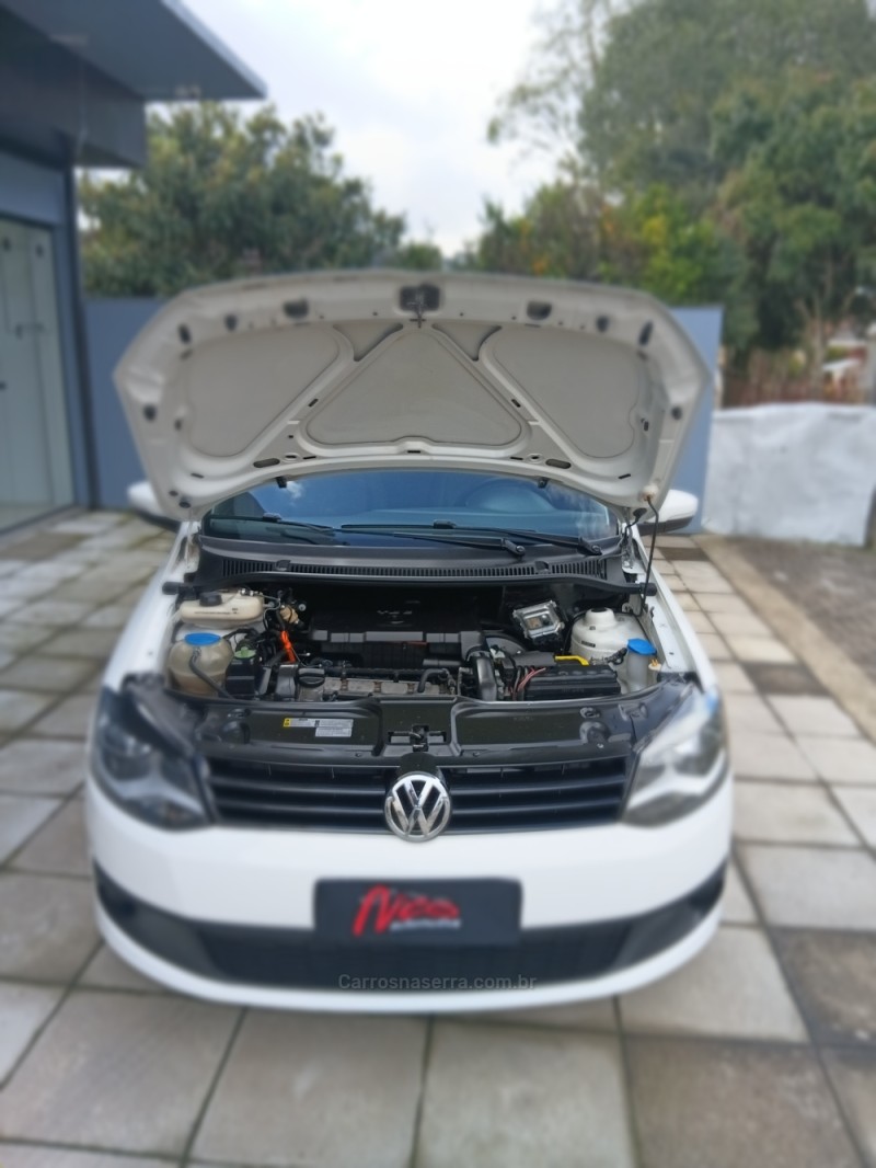FOX 1.0 MI 8V FLEX 4P MANUAL - 2014 - BENTO GONçALVES