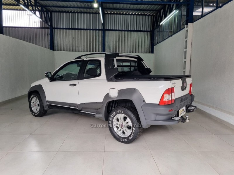 STRADA 1.8 MPI ADVENTURE CD 8V FLEX 2P MANUAL - 2012 - VACARIA
