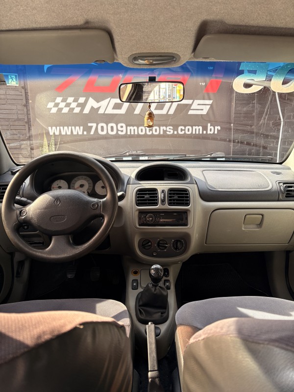 CLIO 1.6 EXPRESSION 16V FLEX 4P MANUAL - 2005 - CAXIAS DO SUL