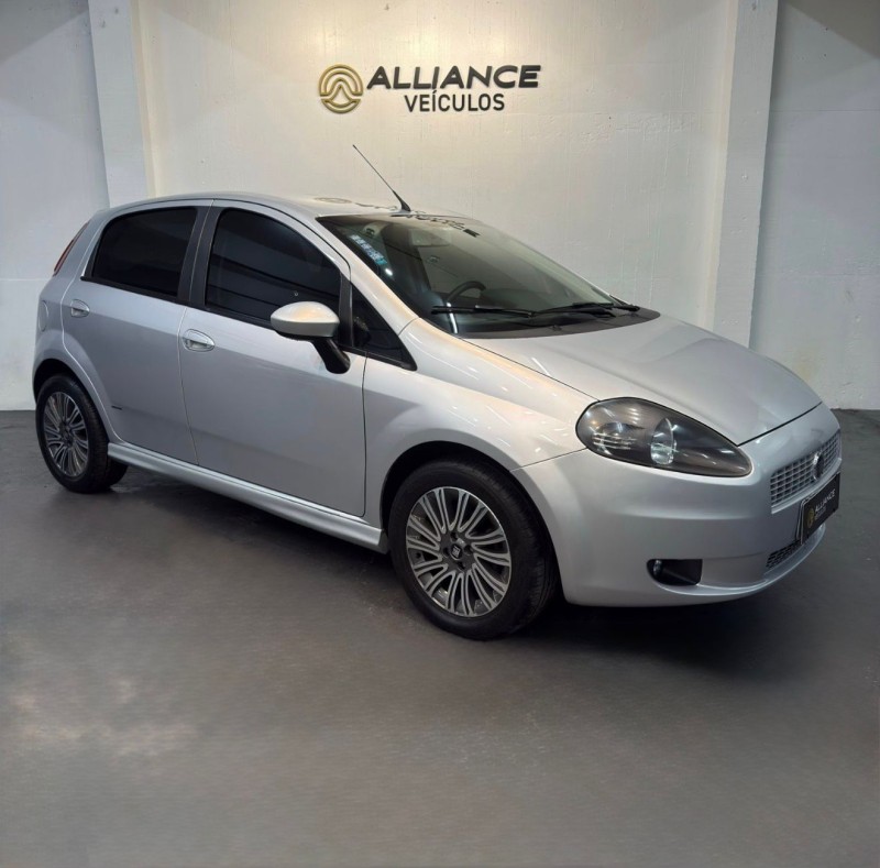 PUNTO 1.8 SPORTING 8V FLEX 4P MANUAL - 2008 - CAXIAS DO SUL