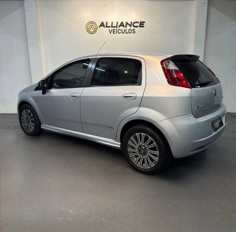 PUNTO 1.8 SPORTING 8V FLEX 4P MANUAL - 2008 - CAXIAS DO SUL