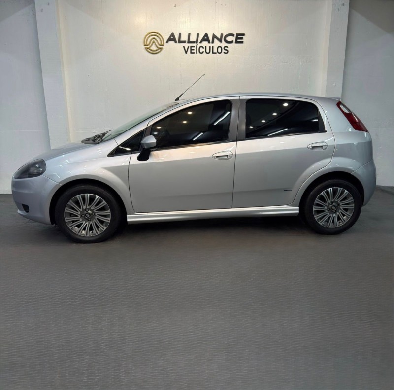 PUNTO 1.8 SPORTING 8V FLEX 4P MANUAL - 2008 - CAXIAS DO SUL