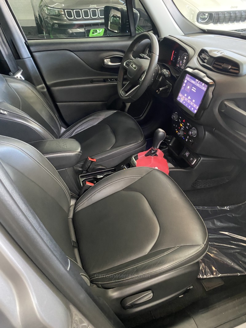 RENEGADE 1.3 LONGITUDE T270 16V TURBO FLEX 4P AUTOMÁTICO - 2022 - VACARIA