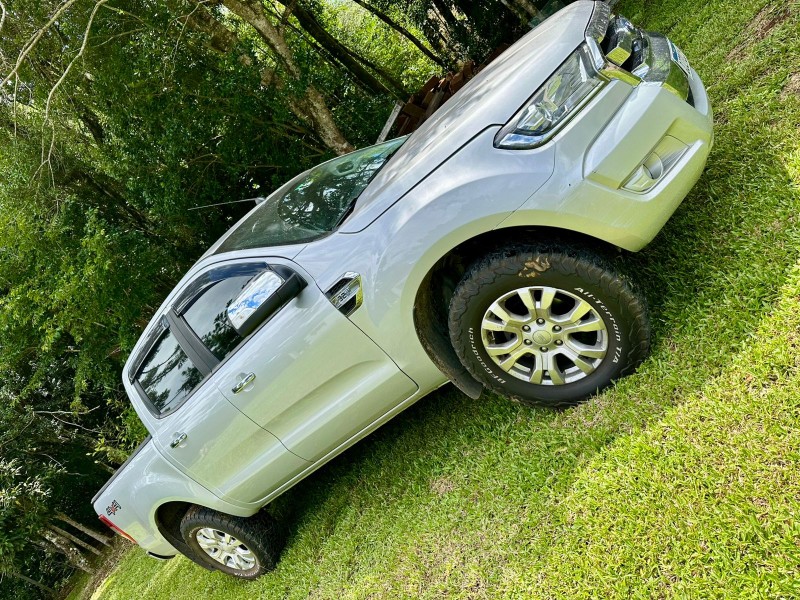 RANGER 3.2 XLT 4X4 CD 20V DIESEL 4P AUTOMÁTICO - 2019 - FARROUPILHA