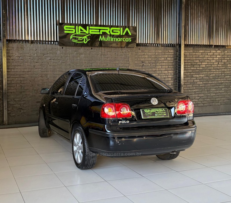 POLO SEDAN 1.6 MI 8V FLEX 4P MANUAL - 2009 - CAXIAS DO SUL