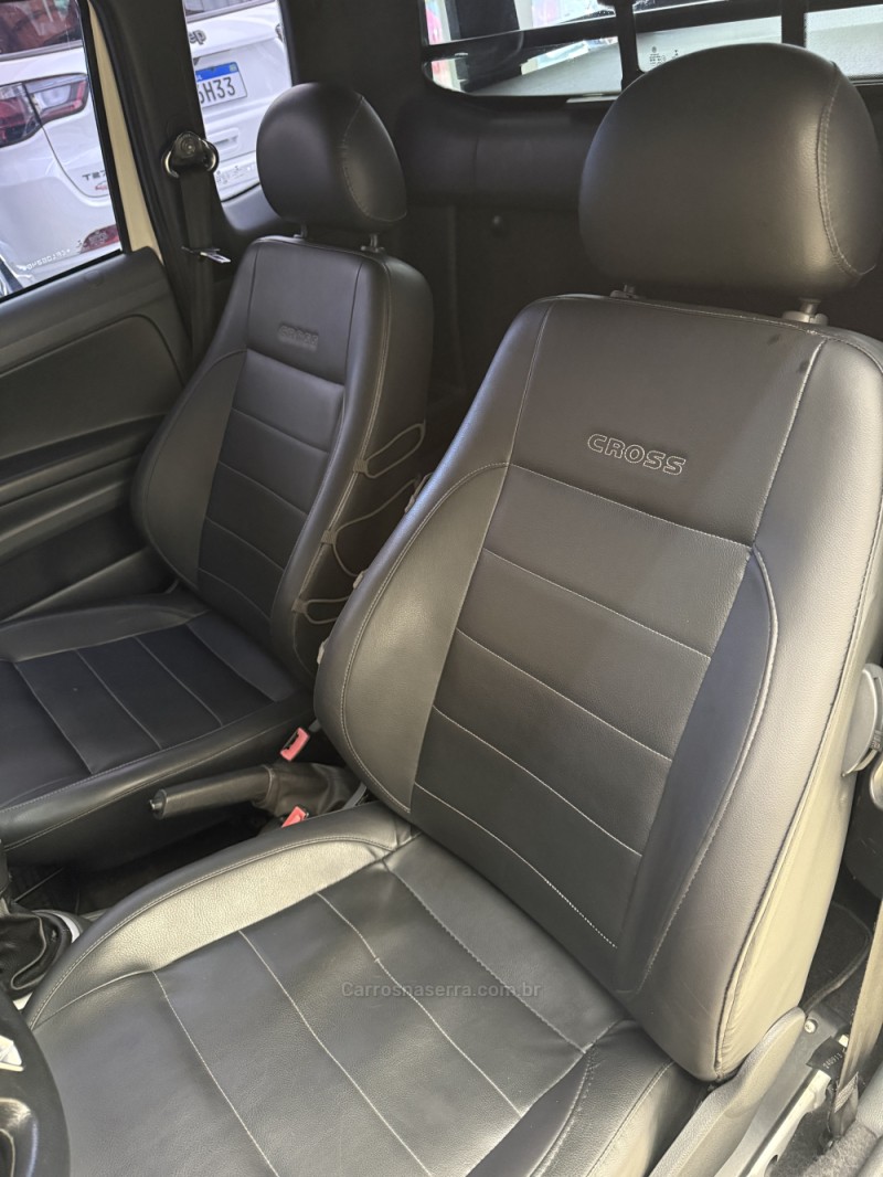 SAVEIRO 1.6 CROSS CE 16V FLEX 2P MANUAL - 2014 - FARROUPILHA