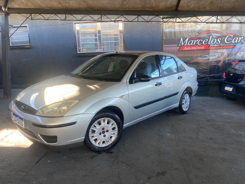 FOCUS 1.6 GL SEDAN 8V FLEX 4P MANUAL - 2006 - CAXIAS DO SUL