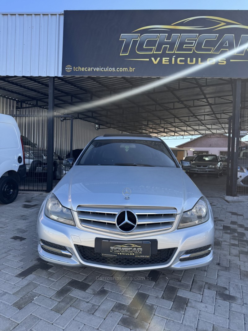 C 200 1.8 CGI AVANTGARDE 16V GASOLINA 4P AUTOMÁTICO - 2012 - CAXIAS DO SUL