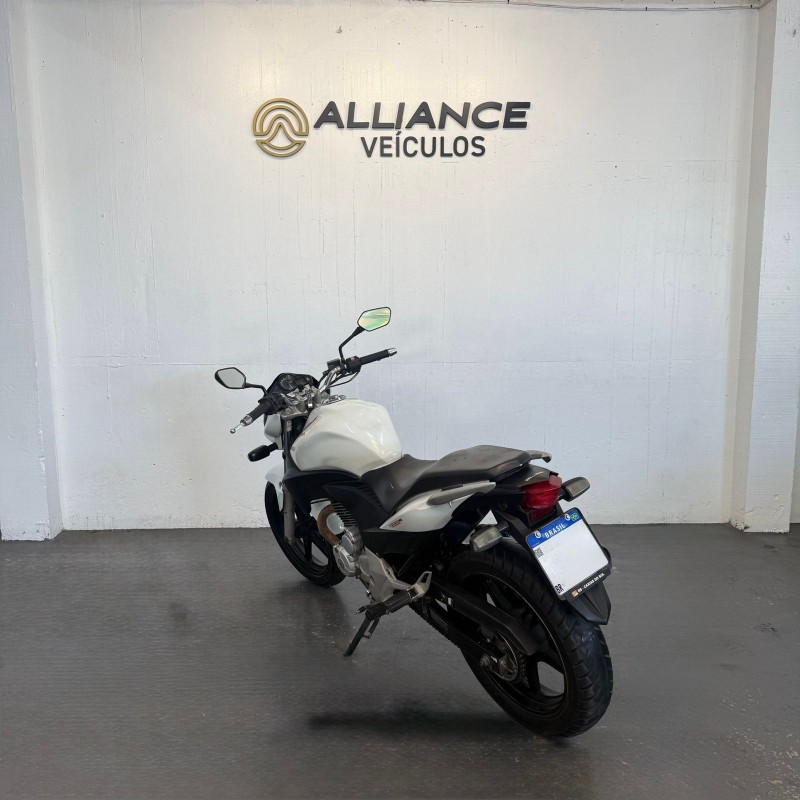CB 300R  - 2012 - CAXIAS DO SUL