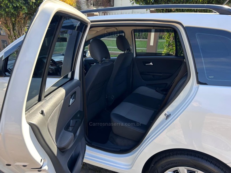 SPACEFOX 1.6 MI TREND 8V FLEX 4P MANUAL - 2012 - VENâNCIO AIRES