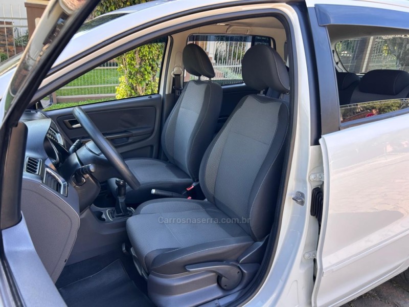 SPACEFOX 1.6 MI TREND 8V FLEX 4P MANUAL - 2012 - VENâNCIO AIRES