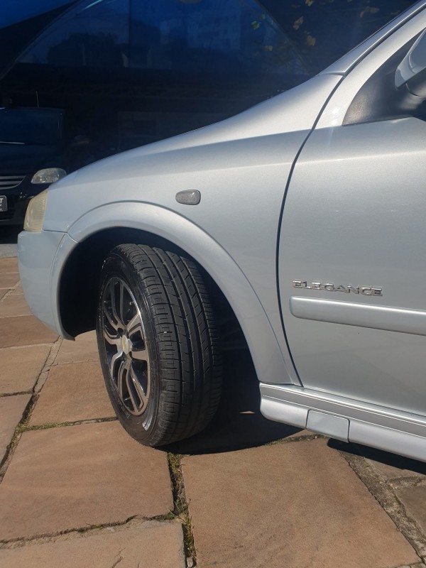ASTRA 2.0 MPFI ELEGANCE SEDAN 8V FLEX 4P MANUAL - 2006 - CAXIAS DO SUL