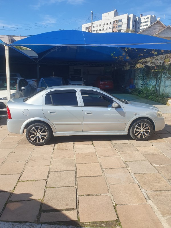 ASTRA 2.0 MPFI ELEGANCE SEDAN 8V FLEX 4P MANUAL - 2006 - CAXIAS DO SUL