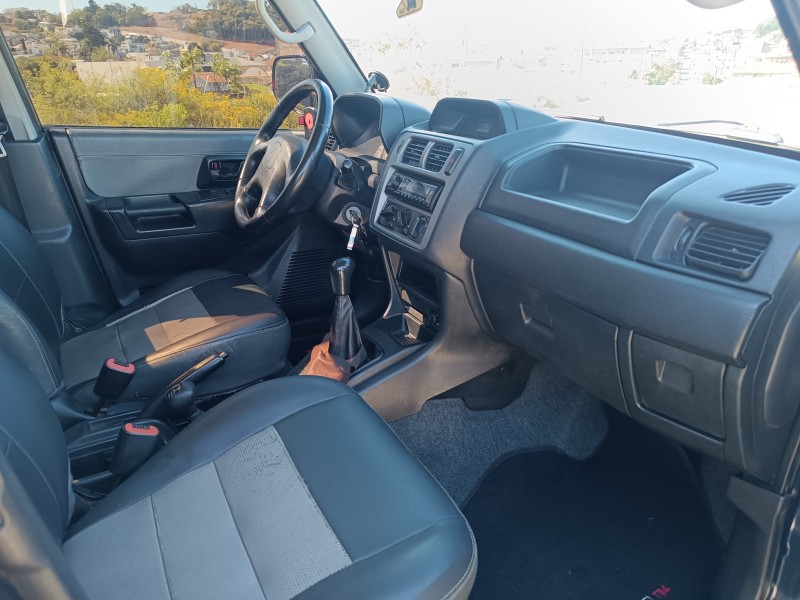 PAJERO TR4 2.0 4X4 16V 131CV GASOLINA 4P MANUAL - 2005 - FLORES DA CUNHA