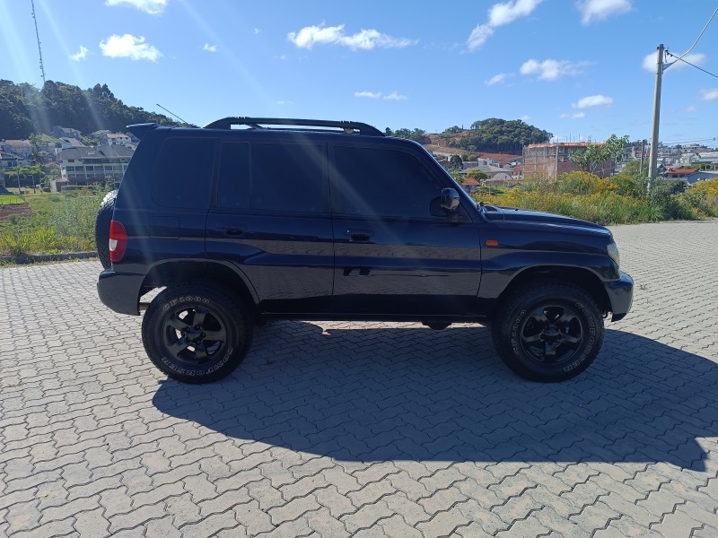 PAJERO TR4 2.0 4X4 16V 131CV GASOLINA 4P MANUAL - 2005 - FLORES DA CUNHA