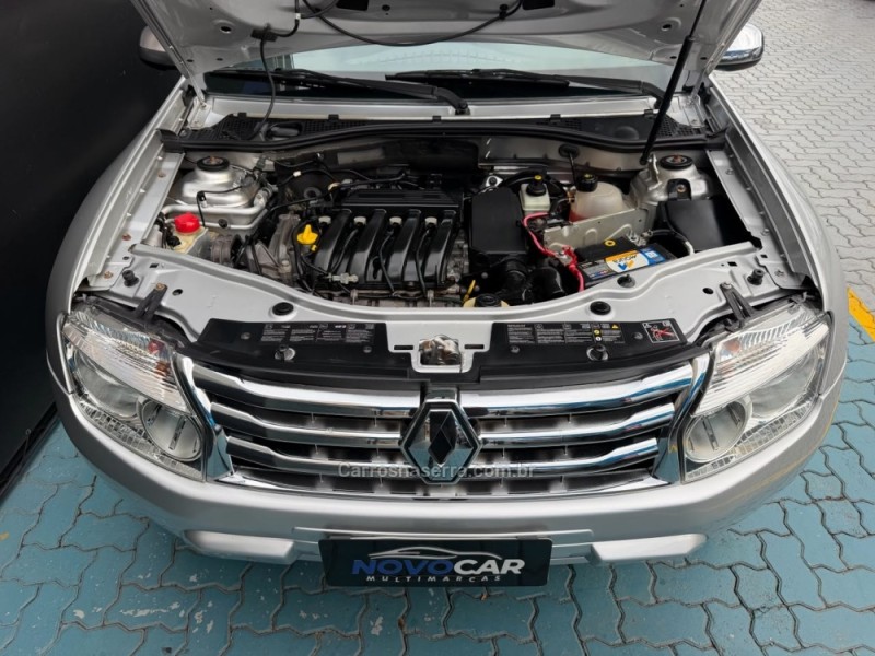 DUSTER 1.6 DYNAMIQUE 4X2 16V FLEX 4P MANUAL - 2014 - ESTâNCIA VELHA