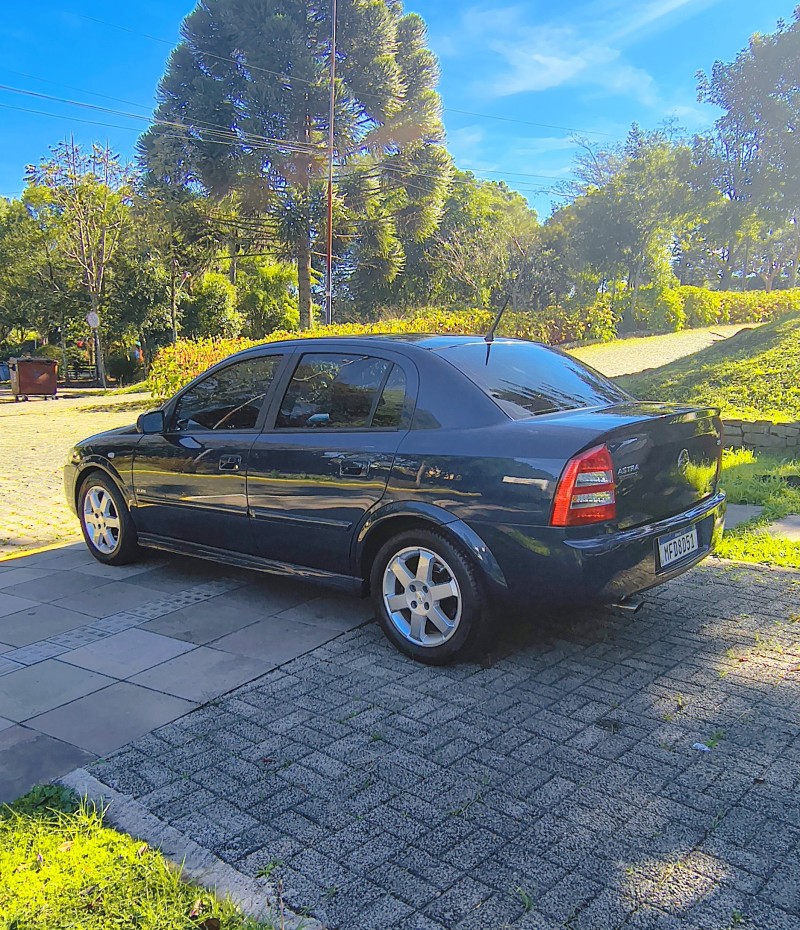 ASTRA 2.0 MPFI ELITE SEDAN 8V FLEX 4P AUTOMÁTICO - 2006 - FARROUPILHA