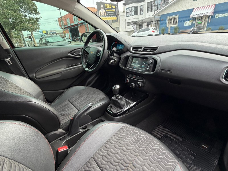 ONIX 1.4 MPFI LTZ 8V FLEX 4P MANUAL - 2017 - CAXIAS DO SUL