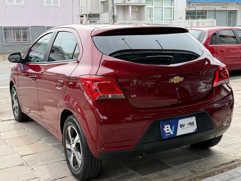 ONIX 1.4 MPFI LTZ 8V FLEX 4P MANUAL - 2017 - CAXIAS DO SUL