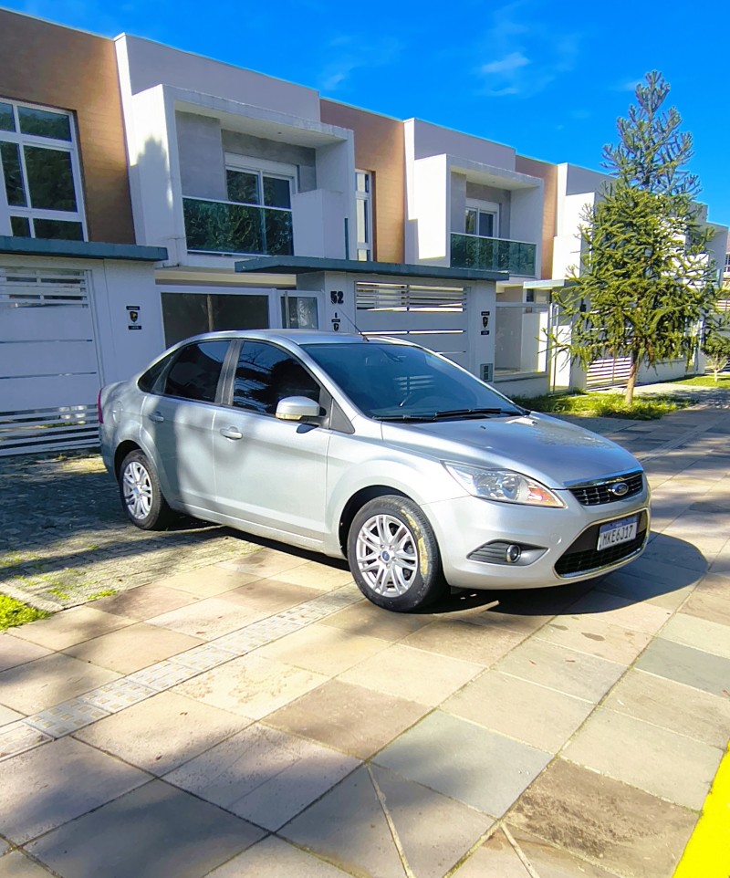 FOCUS 2.0 FC 16V GASOLINA 4P MANUAL - 2013 - FARROUPILHA