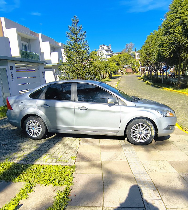 FOCUS 2.0 FC 16V GASOLINA 4P MANUAL - 2013 - FARROUPILHA