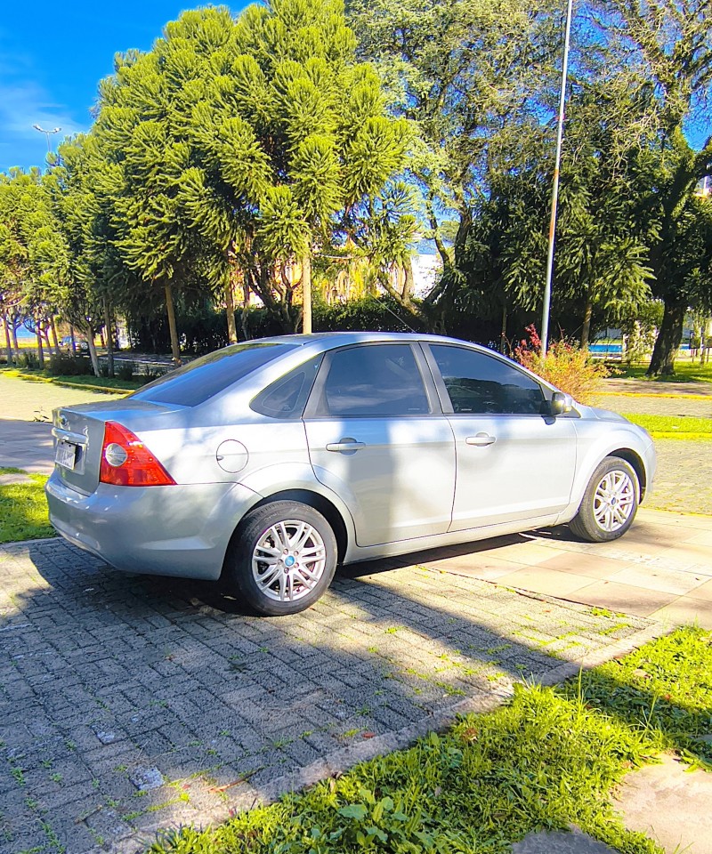 FOCUS 2.0 FC 16V GASOLINA 4P MANUAL - 2013 - FARROUPILHA