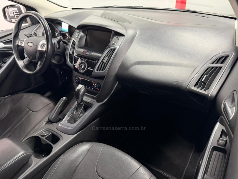 FOCUS 2.0 TITANIUM 16V FLEX 4P AUTOMÁTICO - 2015 - CAXIAS DO SUL