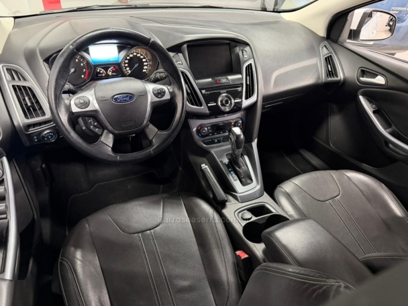 FOCUS 2.0 TITANIUM 16V FLEX 4P AUTOMÁTICO - 2015 - CAXIAS DO SUL