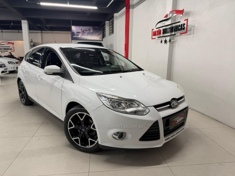 FOCUS 2.0 TITANIUM 16V FLEX 4P AUTOMÁTICO