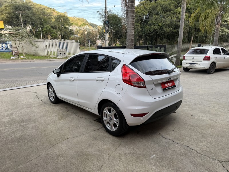 FIESTA 1.6 SEL HATCH 16V FLEX 4P AUTOMÁTICO - 2017 - CAXIAS DO SUL