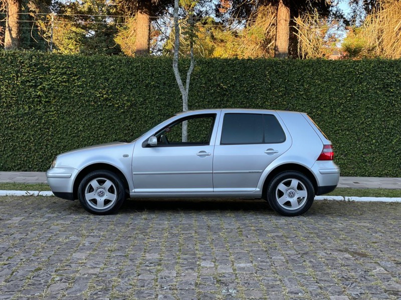GOLF 1.6 MI GENERATION 8V GASOLINA 4P MANUAL - 2006 - FARROUPILHA