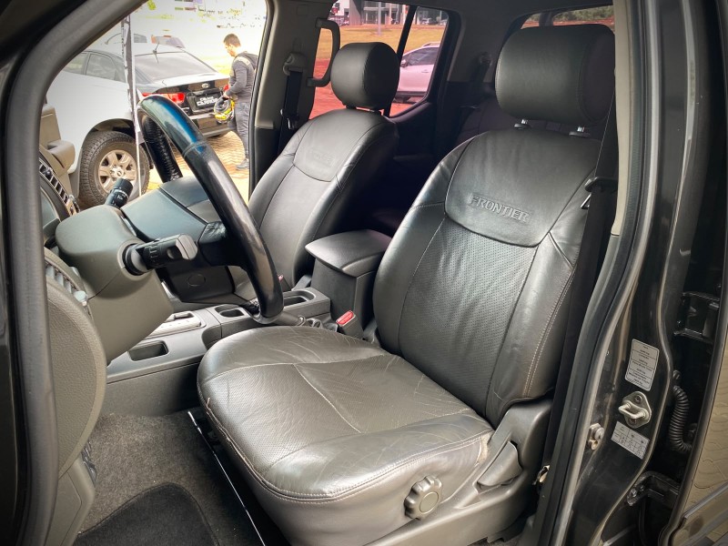 FRONTIER 2.5 SL 4X4 CD TURBO ELETRONIC DIESEL 4P AUTOMÁTICO - 2014 - LAJEADO