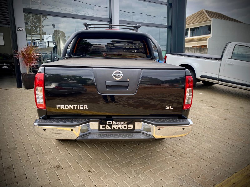 FRONTIER 2.5 SL 4X4 CD TURBO ELETRONIC DIESEL 4P AUTOMÁTICO - 2014 - LAJEADO