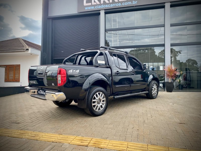 FRONTIER 2.5 SL 4X4 CD TURBO ELETRONIC DIESEL 4P AUTOMÁTICO - 2014 - LAJEADO