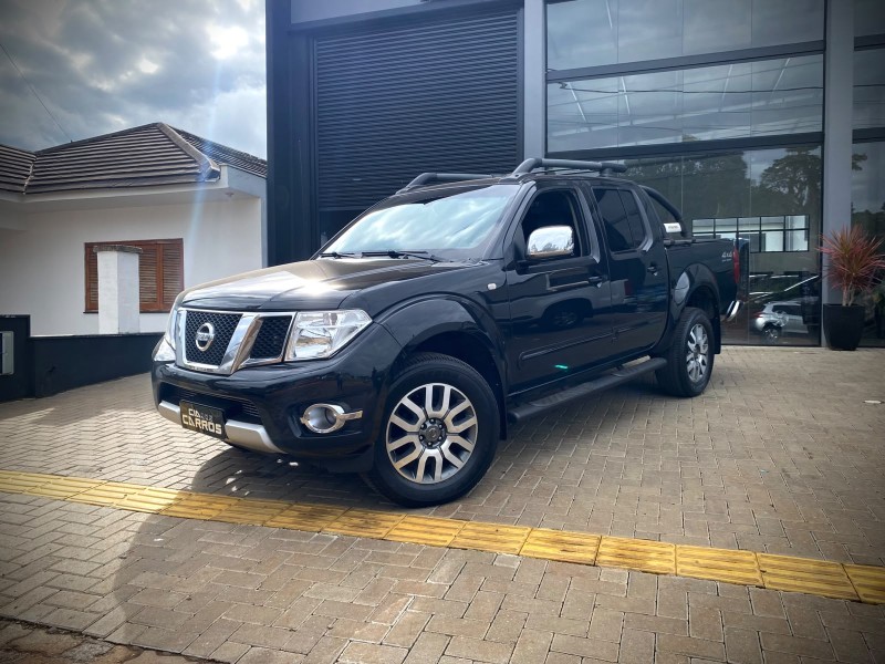 frontier 2.5 sl 4x4 cd turbo eletronic diesel 4p automatico 2014 lajeado